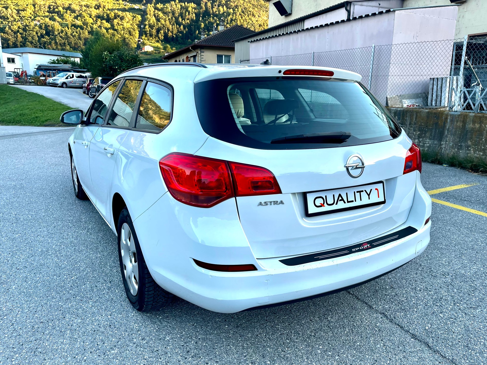 OPEL Astra SportsTourer 1.6i 16V Automatic-image-15