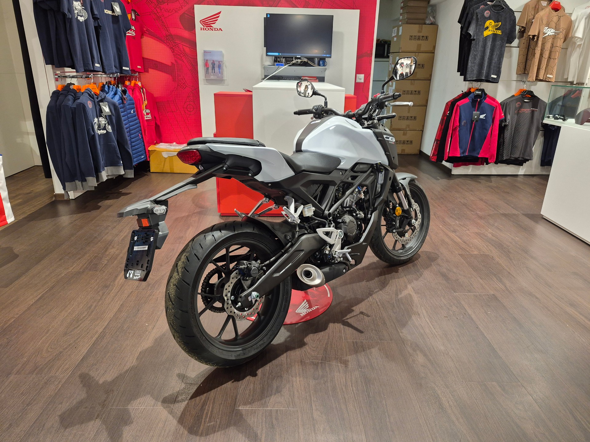 HONDA CB 125 R-showroom-element-2