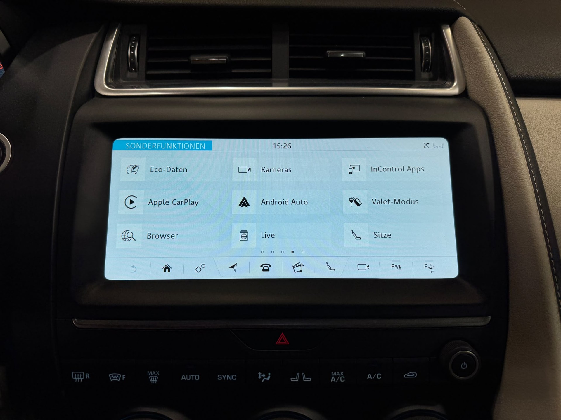 JAGUAR E-Pace 2.0d D240 R-Dynamic HSE AWD Automatik-image-19