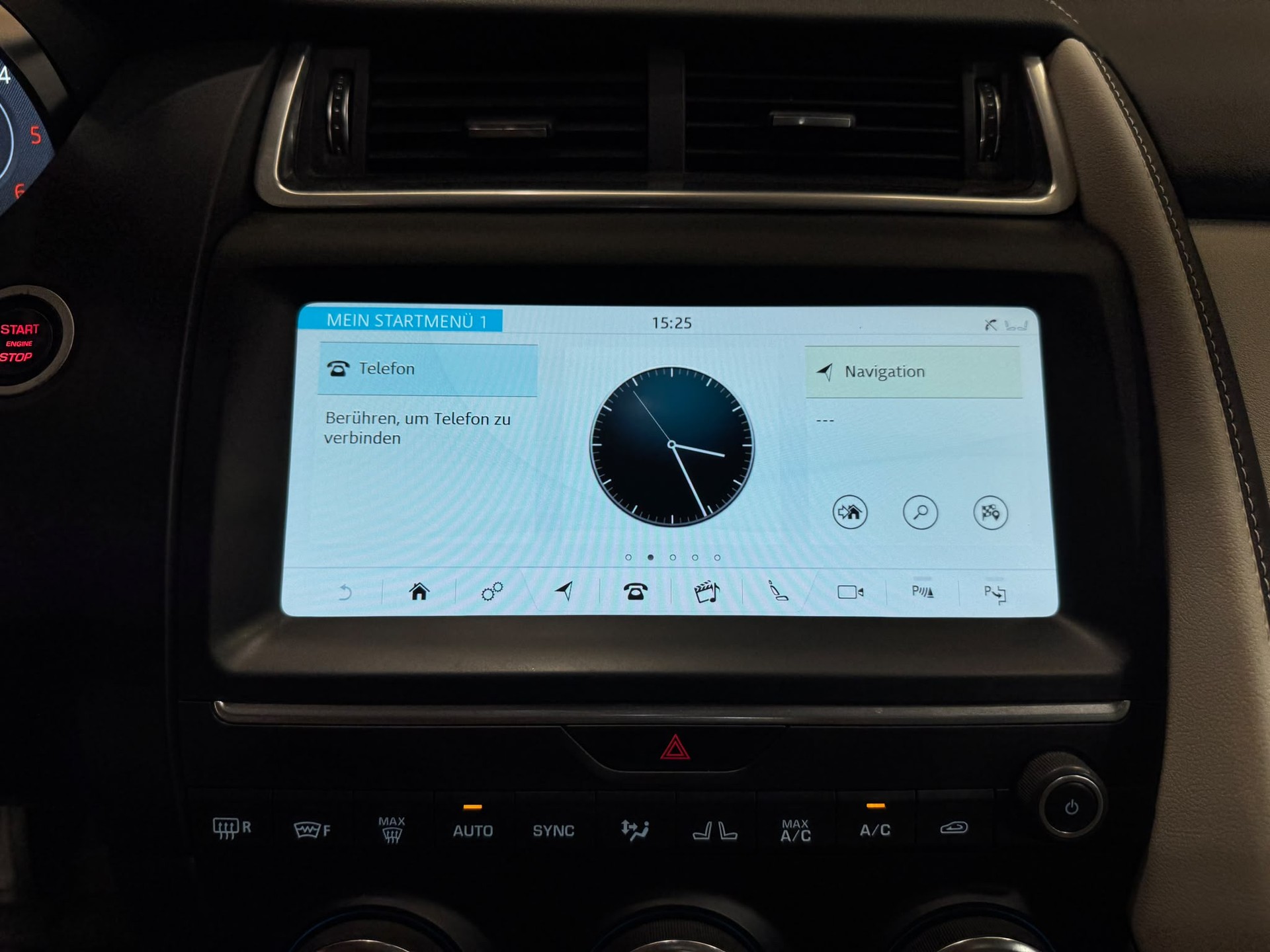 JAGUAR E-Pace 2.0d D240 R-Dynamic HSE AWD Automatik-image-18