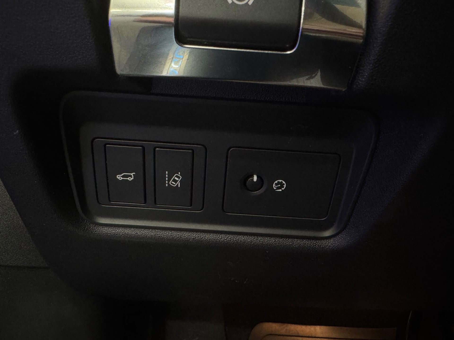 JAGUAR E-Pace 2.0d D240 R-Dynamic HSE AWD Automatik-image-17