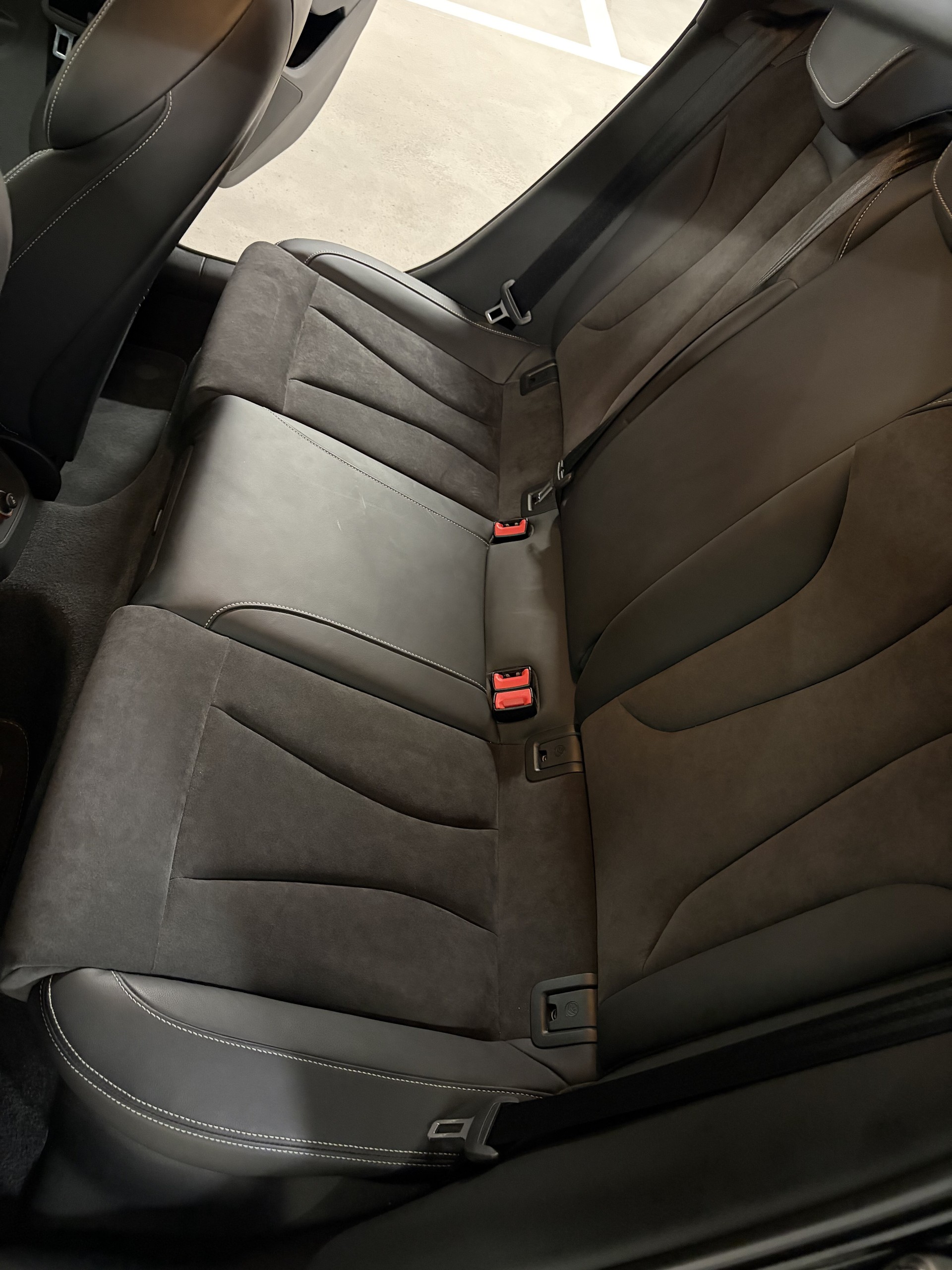 AUDI 2.0 T FSI quattro S-Tronic-image-5