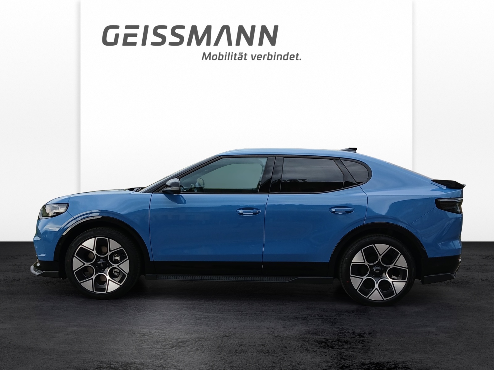 FORD Capri Extended Range Collection AWD-showroom-element-1