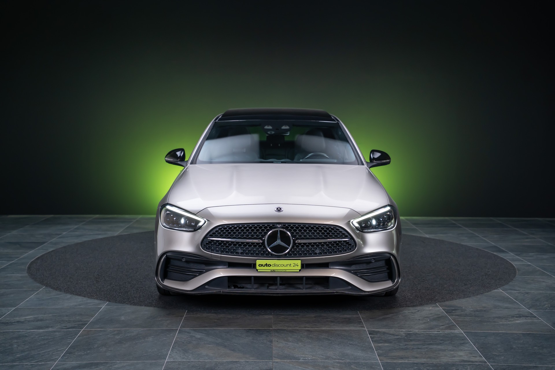 MERCEDES-BENZ C 200 AMG Line 4matic / CH-Fahrzeug / Panorama-Glasdach / 360°Kamera /-image-1
