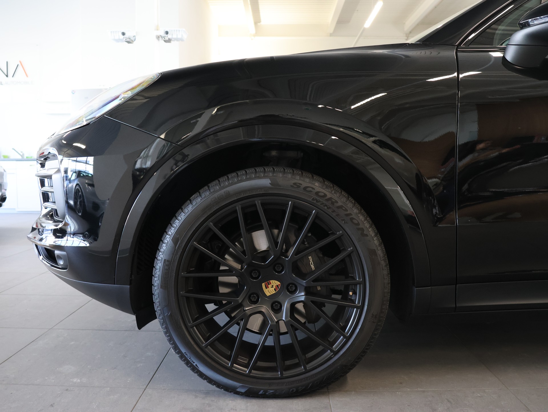 PORSCHE Cayenne Coupé Platinum Edition-image-8