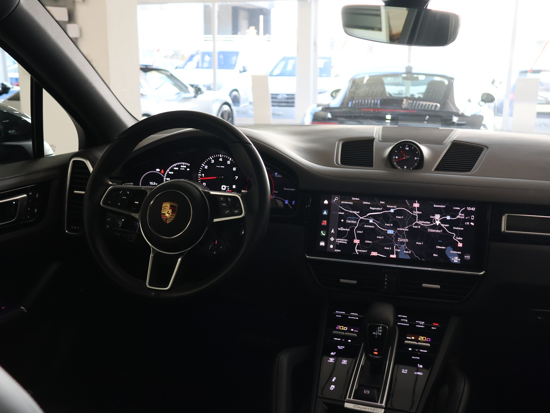 PORSCHE Cayenne Coupé Platinum Edition-image-25