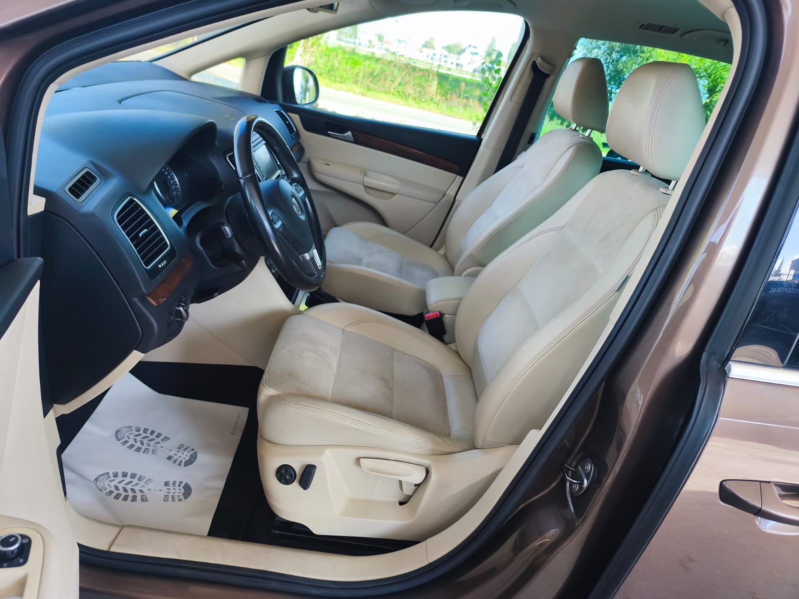 VW Sharan 2.0 TDI BlueMotion Technology Highline DSG-image-14