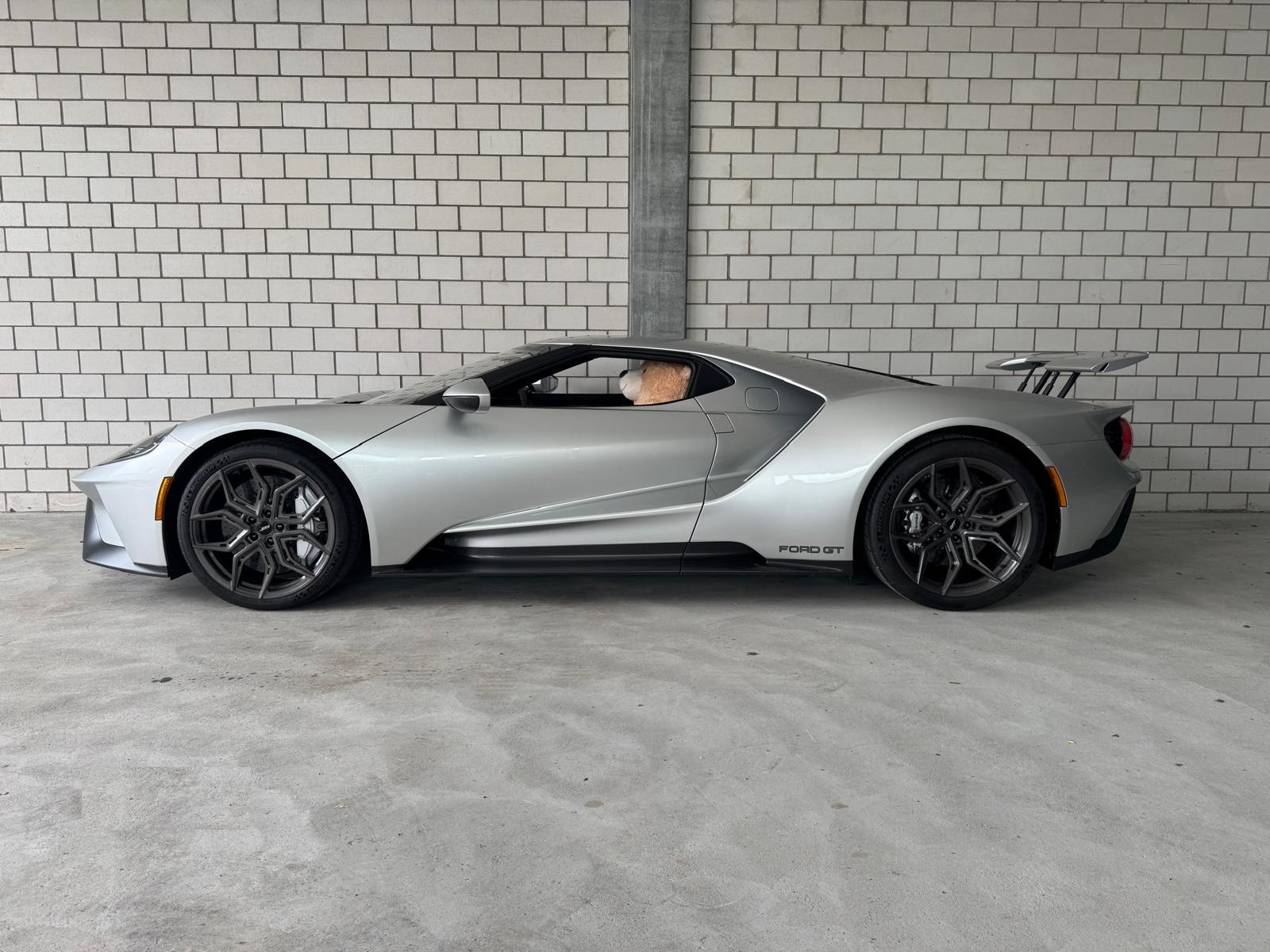 FORD GT mit Exterieur Carbon Package "1 of 1.350"
