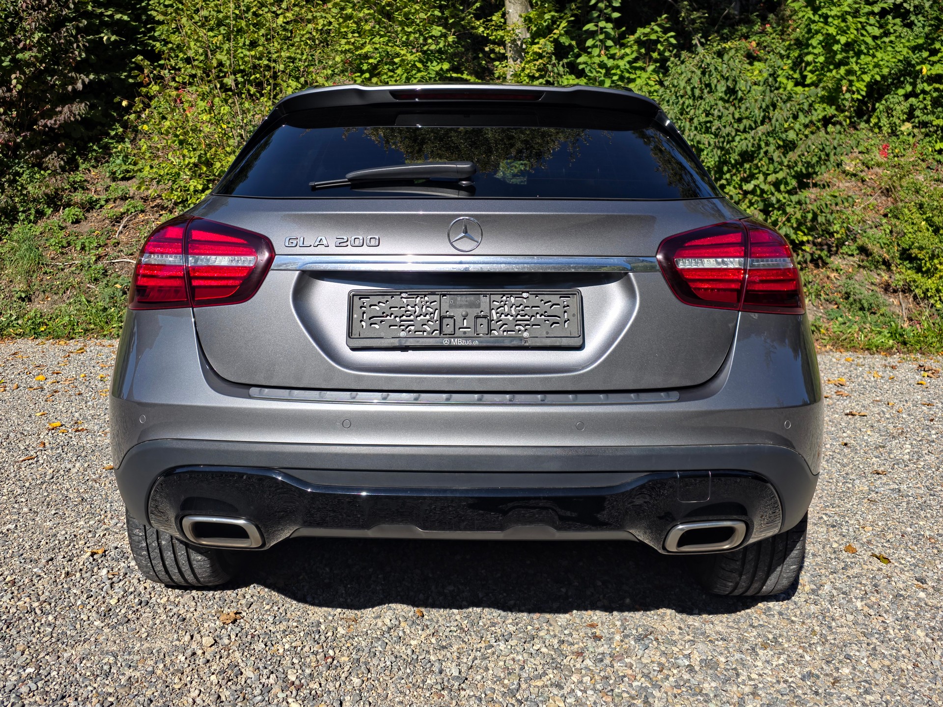 MERCEDES-BENZ GLA 200 Night Star 7G-DCT-image-4