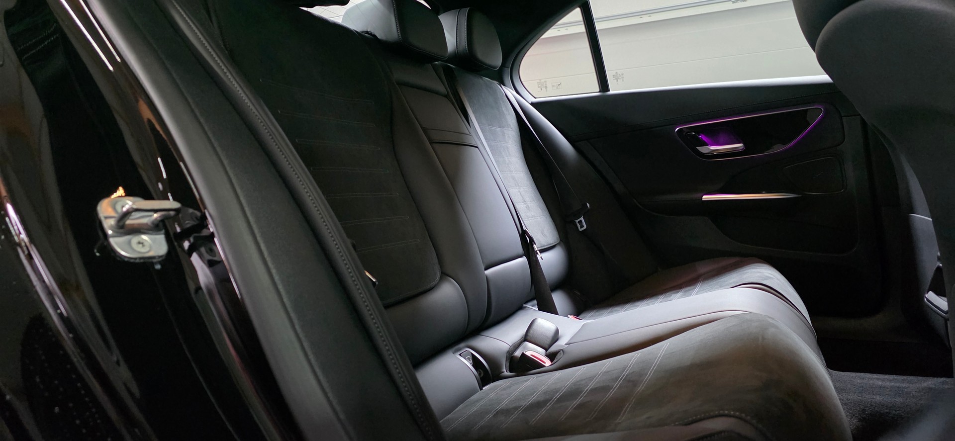 MERCEDES-BENZ C 220 d AMG Line *Anhängerkupplung*Aktiver Spurhalte-&Bremsassistent*Rückfahrkamera*Ambientebeleuchtung*-image-26