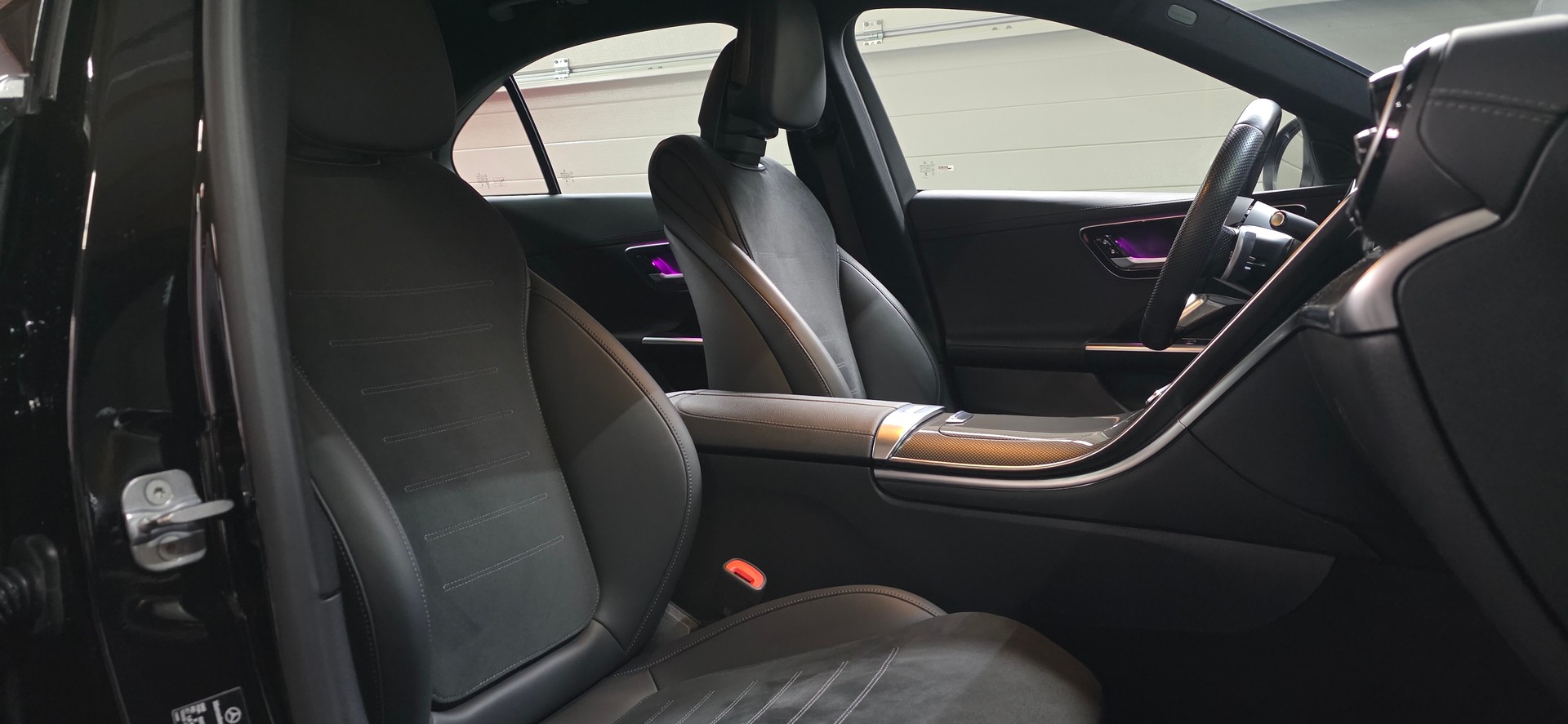 MERCEDES-BENZ C 220 d AMG Line *Anhängerkupplung*Aktiver Spurhalte-&Bremsassistent*Rückfahrkamera*Ambientebeleuchtung*-image-24