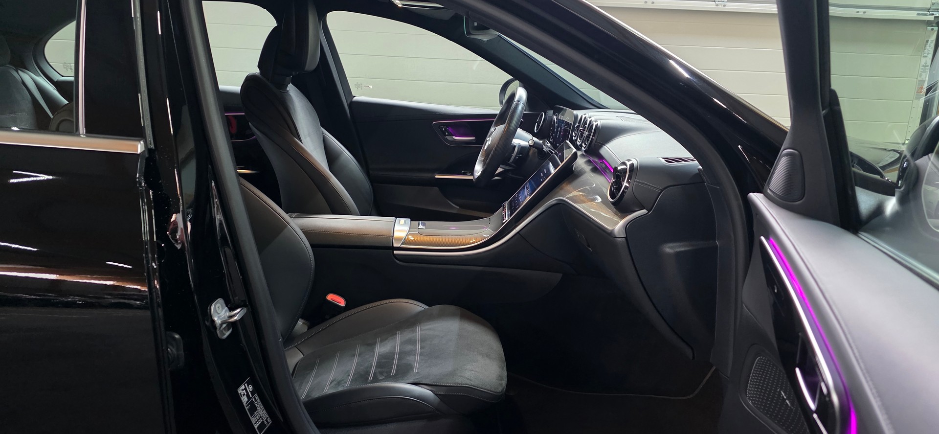 MERCEDES-BENZ C 220 d AMG Line *Anhängerkupplung*Aktiver Spurhalte-&Bremsassistent*Rückfahrkamera*Ambientebeleuchtung*-image-23