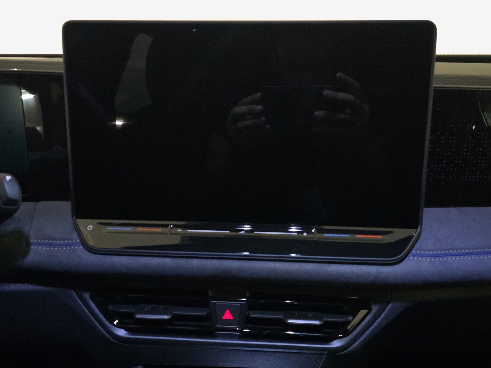VW Tiguan 2.0 TDI SCR R-Line 4Motion DSG-image-1