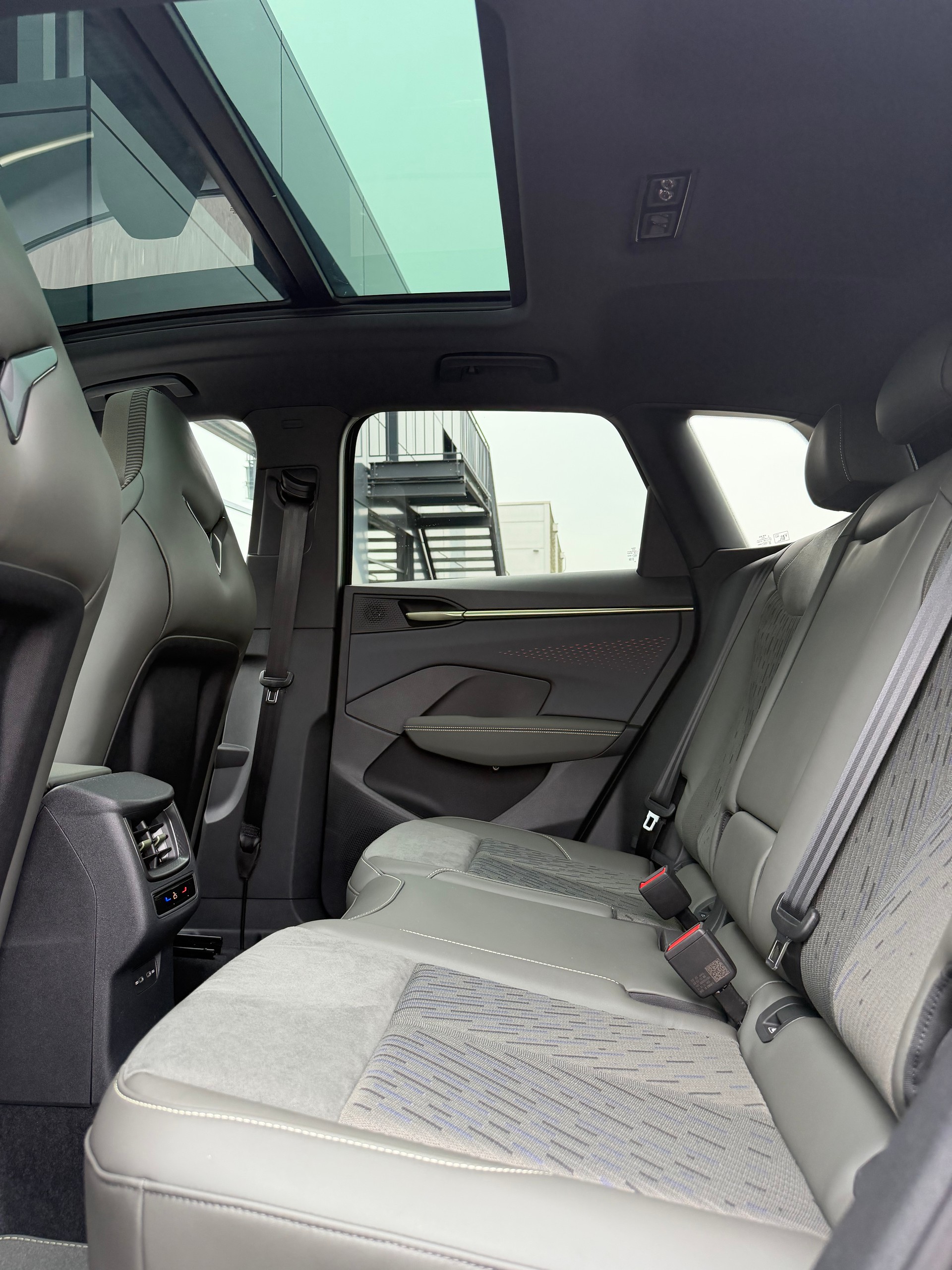 CUPRA TERRAMAR TRIBE EDITION / PRIME EDITION SERVICES GRATUITS 5 ANS / 100'000 KMS LIQUIDES INCLUS-image-9