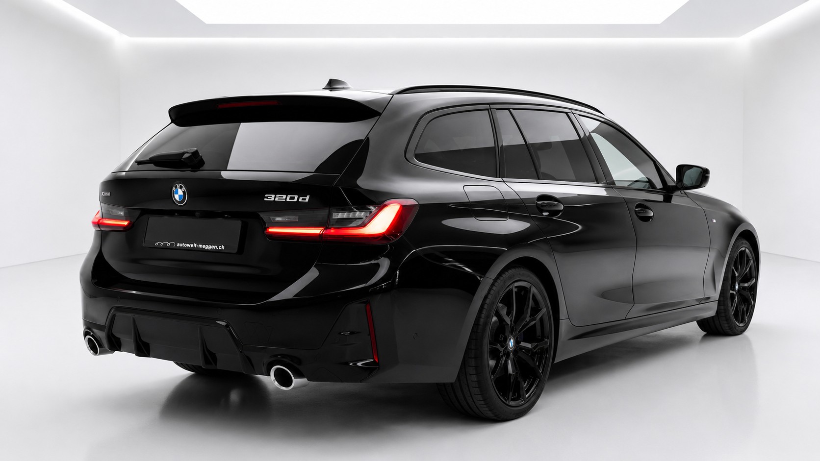 BMW 320d xDrive 48V Touring Steptronic M Sport-image-5