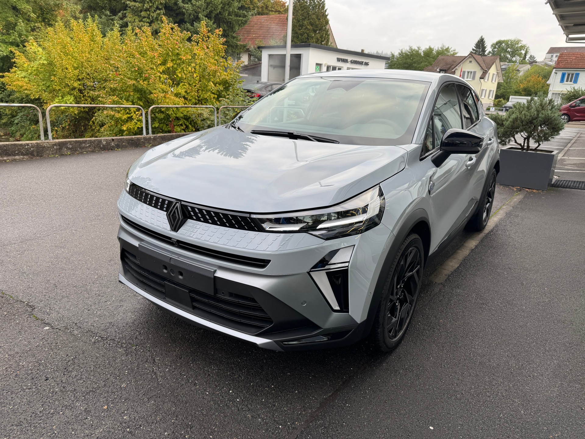 RENAULT Captur 1.8 E-Tech 160 Esprit Alpine DHT-image-3