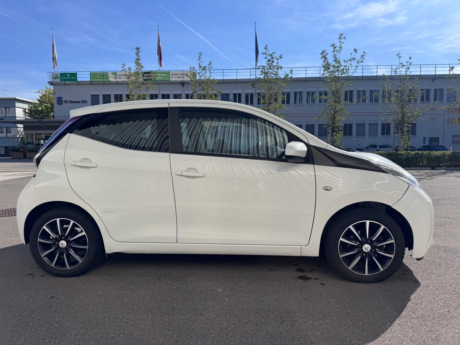 TOYOTA Aygo 1.0 VVT-i x-wave MultiMode-image-1