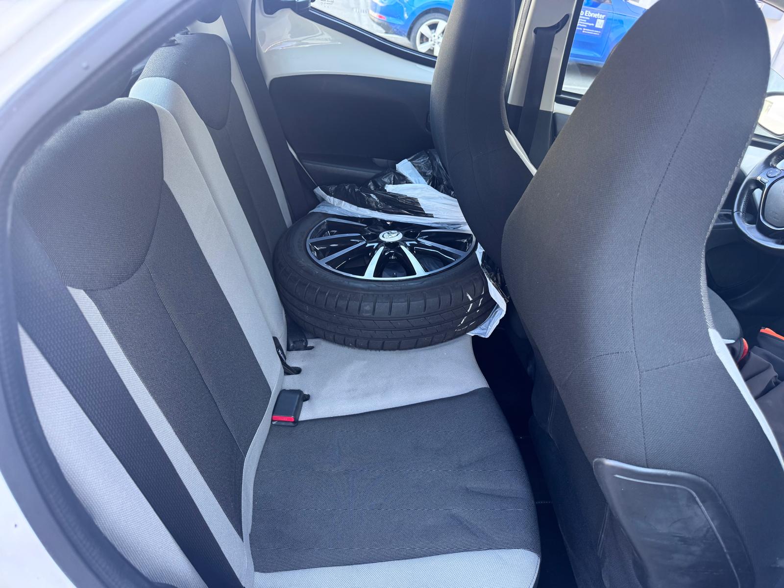 TOYOTA Aygo 1.0 VVT-i x-wave MultiMode-image-12
