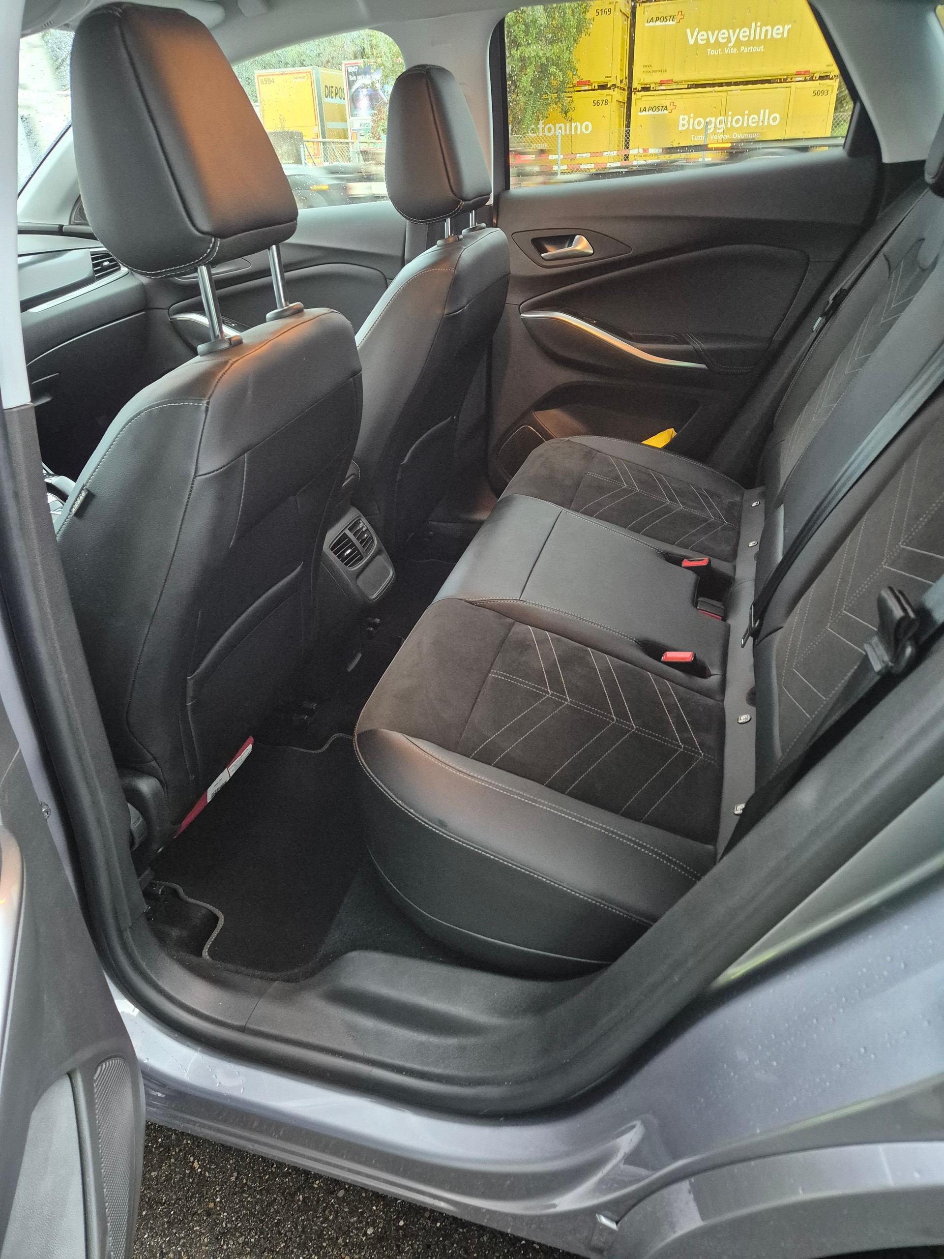 OPEL GRANDLAND-image-3