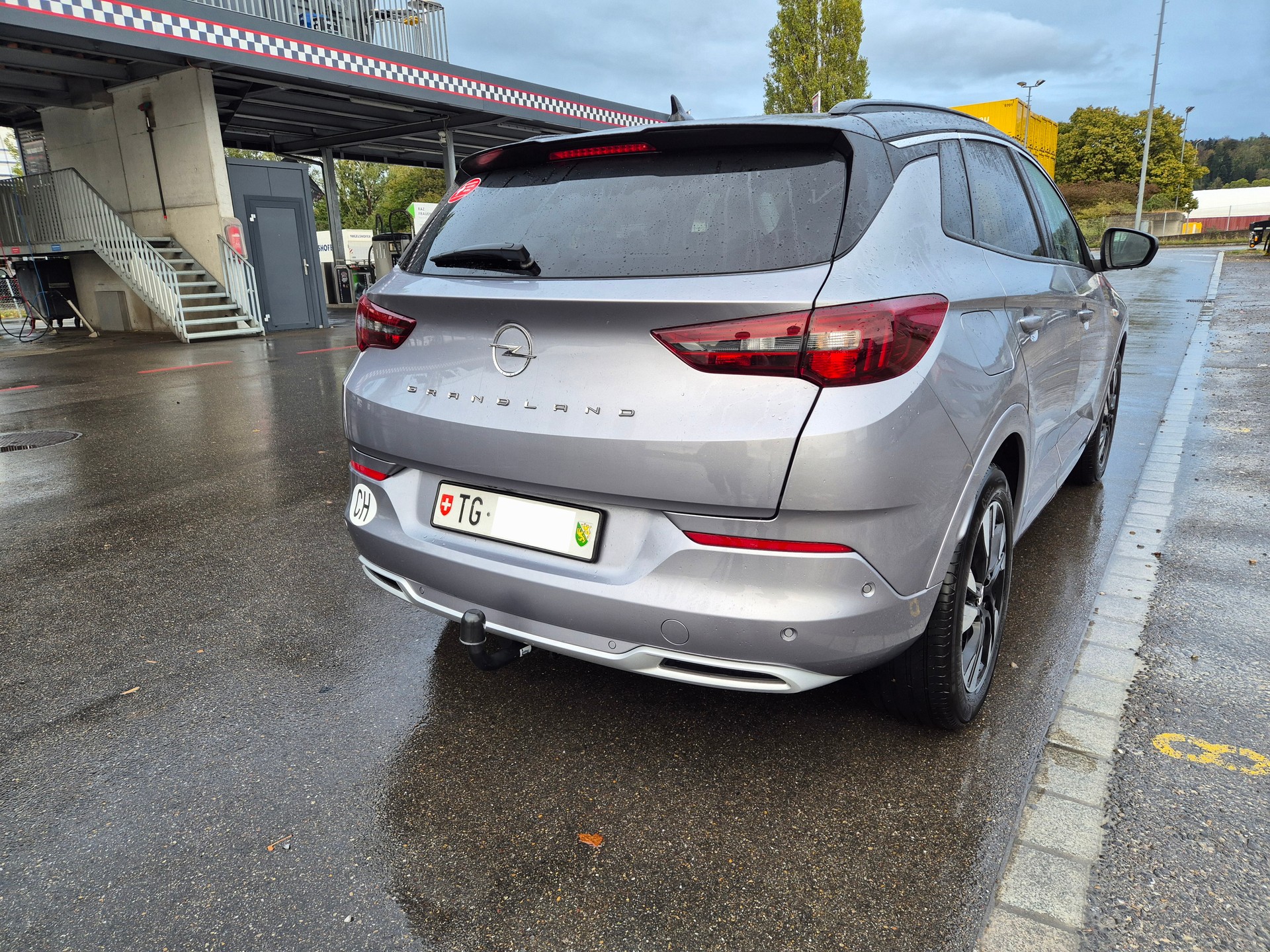 OPEL GRANDLAND-image-2