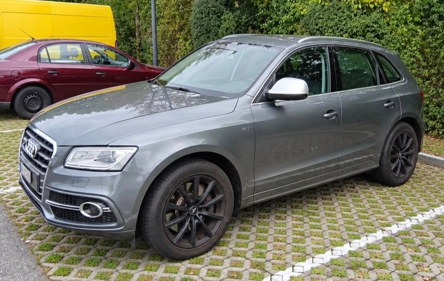 Car photo