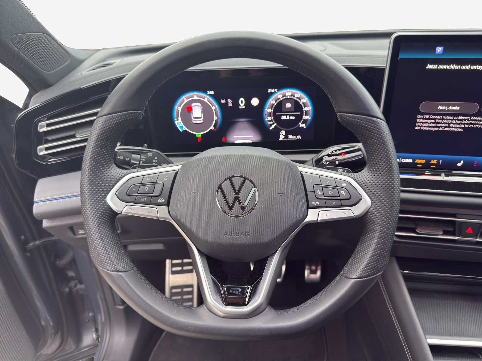 VW Tiguan 2.0 TSI DSG R-Line 4Motion-image-9