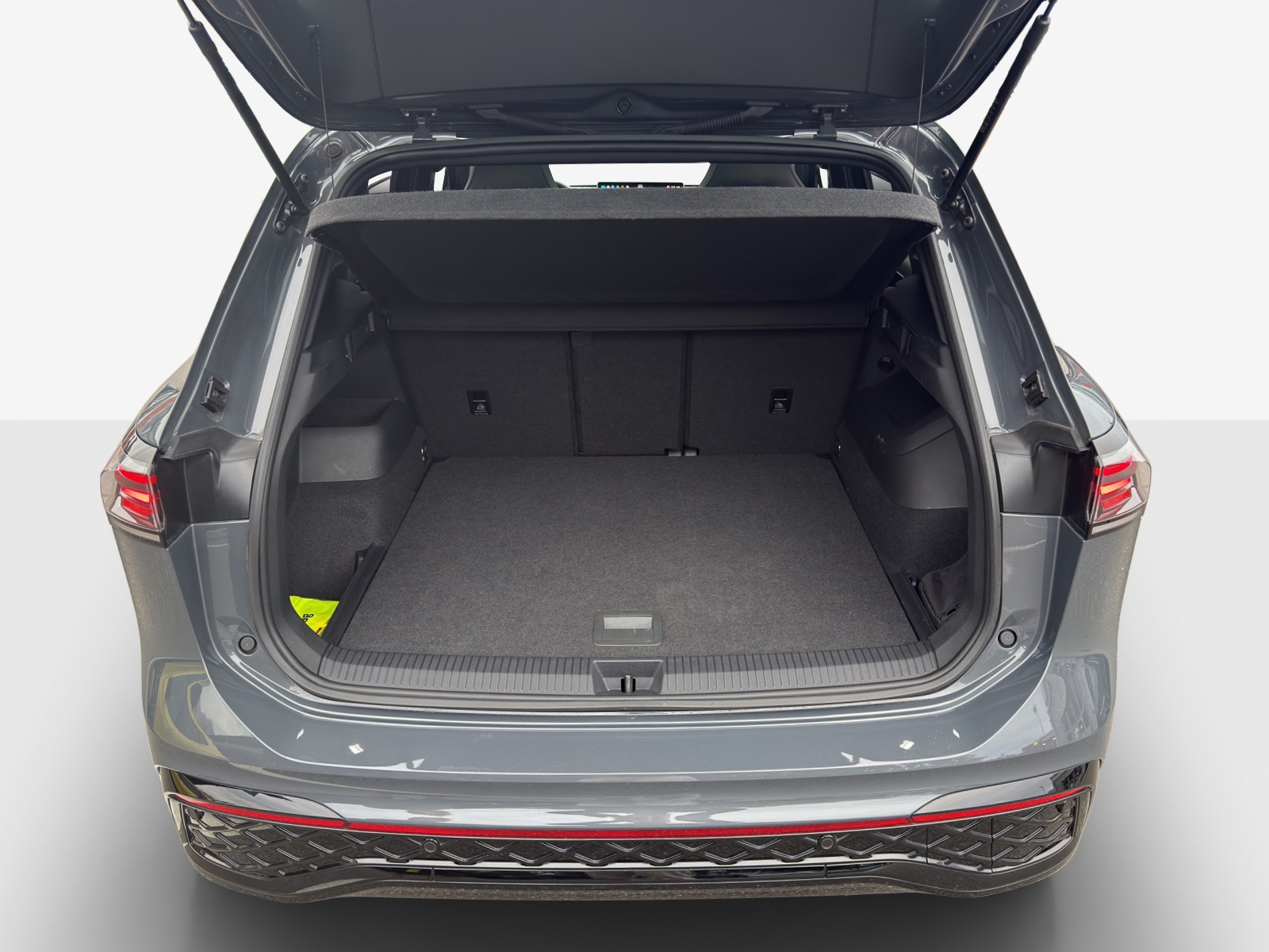 VW Tiguan 2.0 TSI DSG R-Line 4Motion-image-12