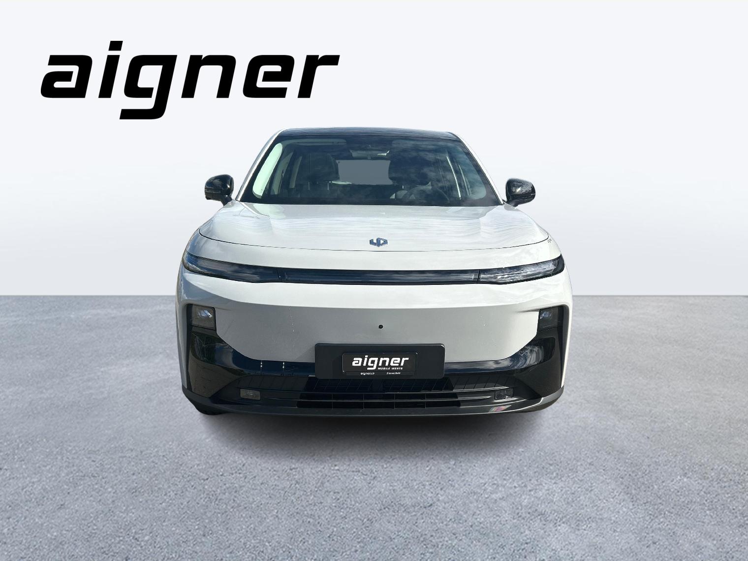 LEAPMOTOR B10 EV-image-7