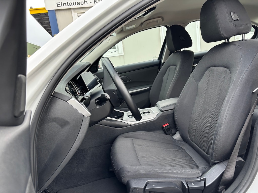 BMW 318d Steptronic-image-6