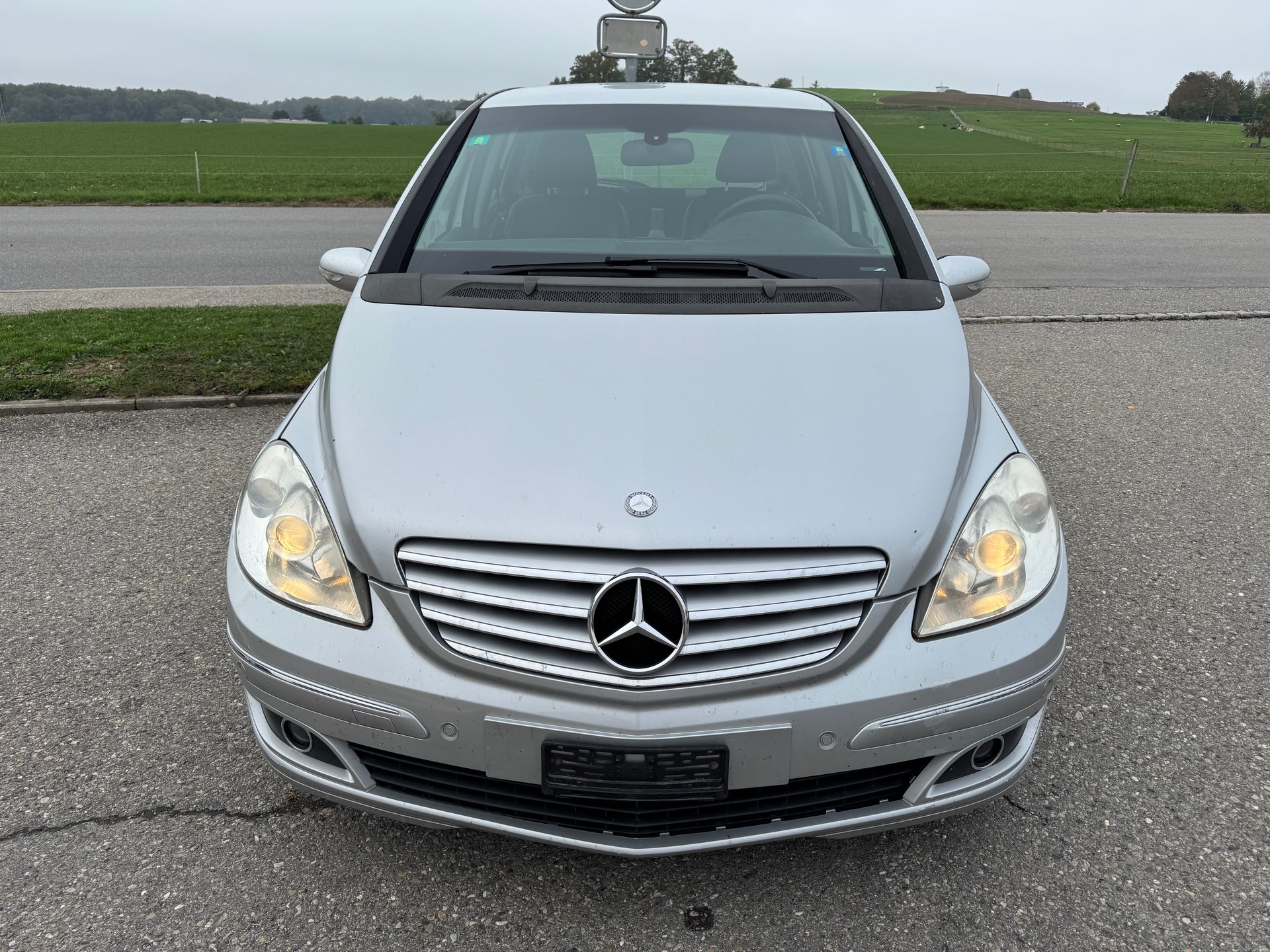 MERCEDES-BENZ B 200-image-2