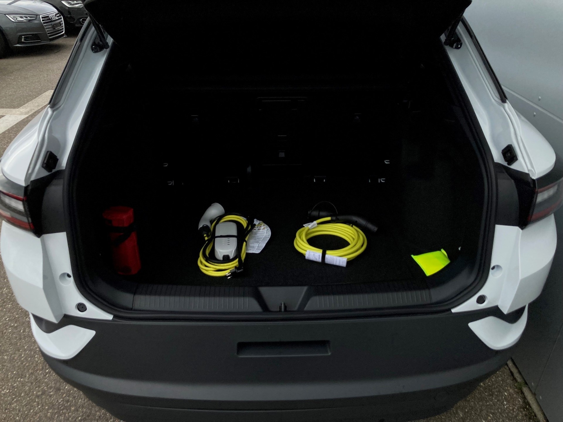 VW ID.4 Pro Performance 77 kWh Life Plus-image-9