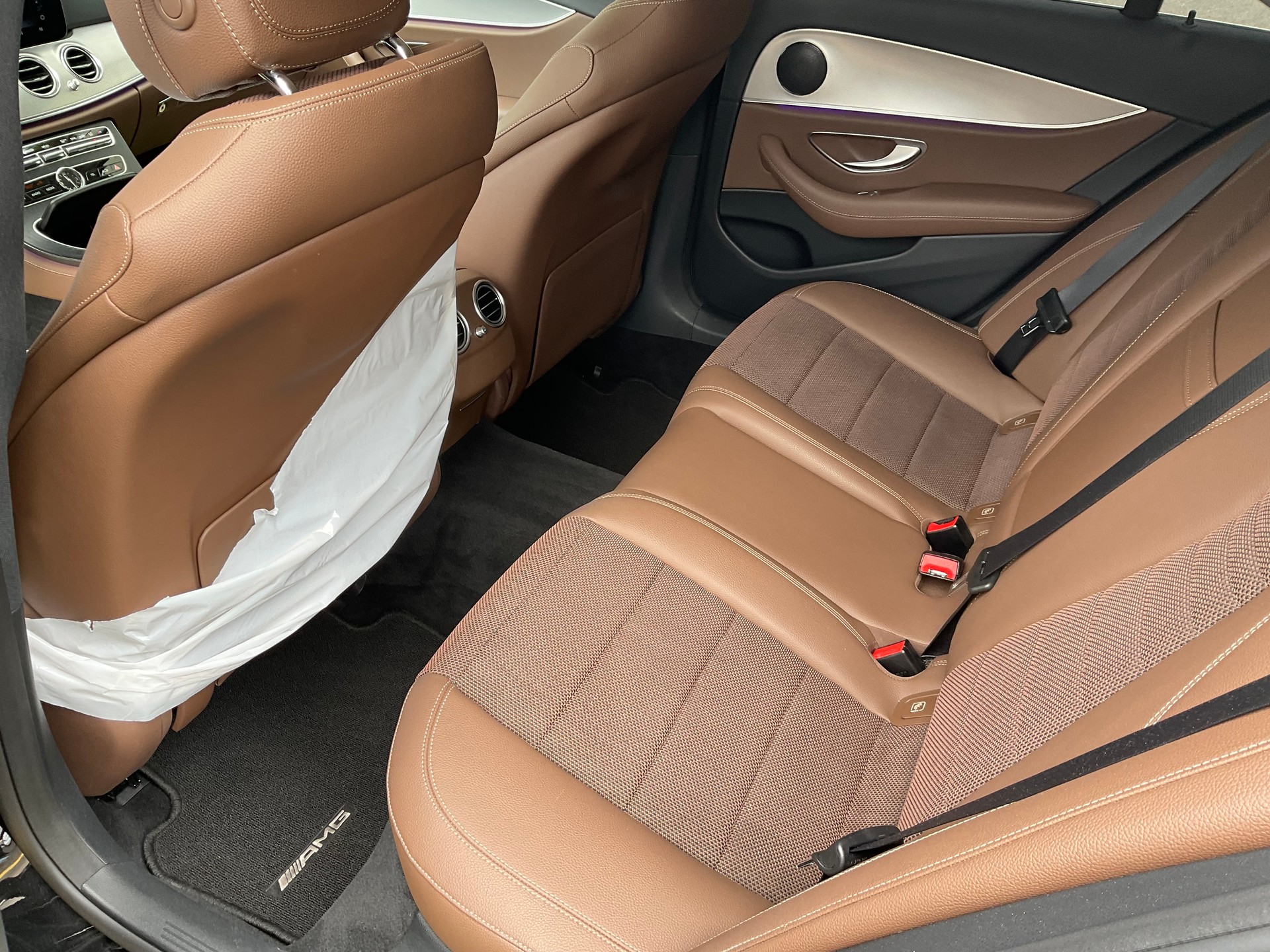 MERCEDES-BENZ E 220 d AMG Line 4Matic 9G-Tronic-image-6