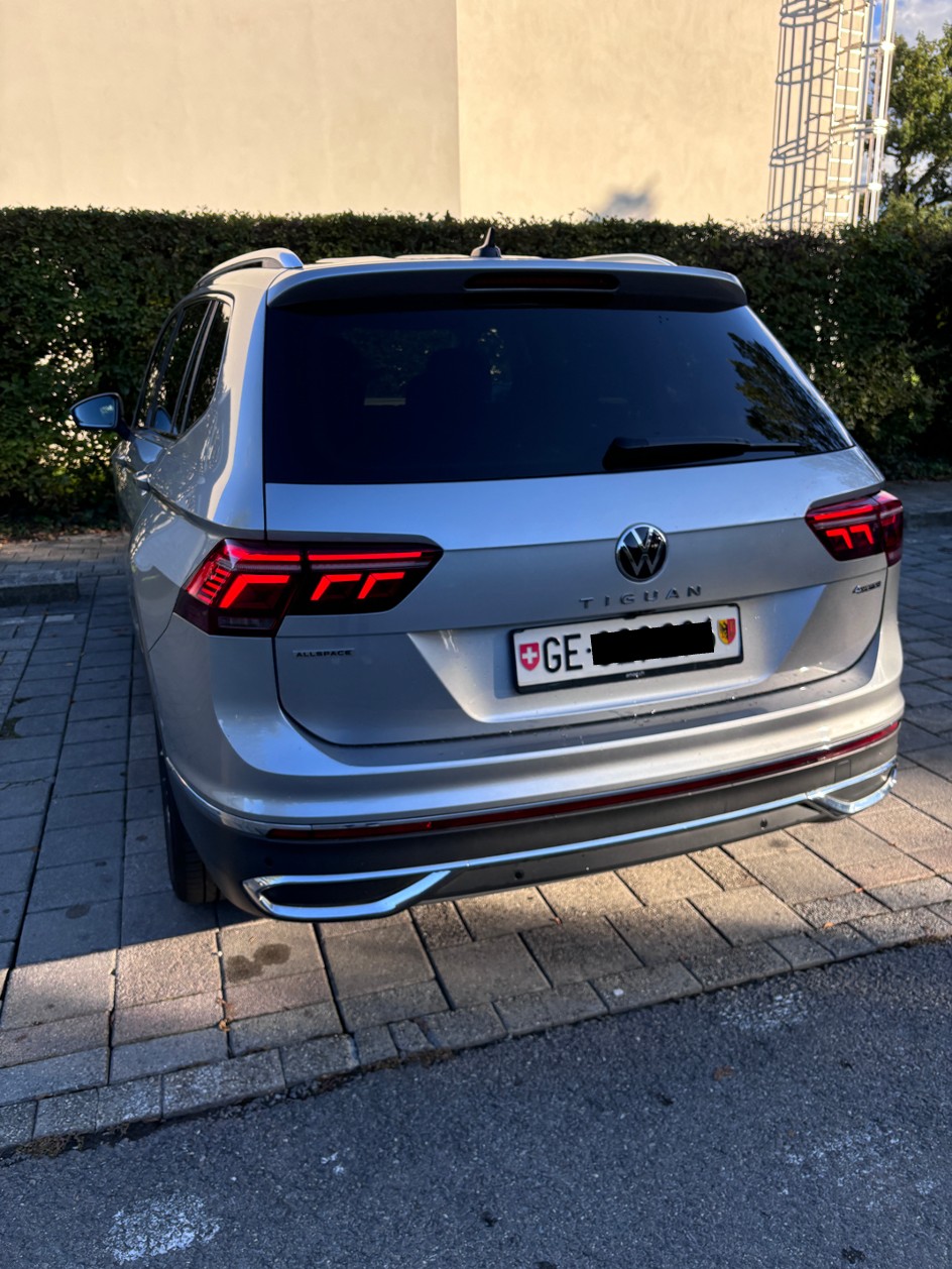 VW Tiguan Allspace 2.0TSI Elegance 4Motion DSG-image-1