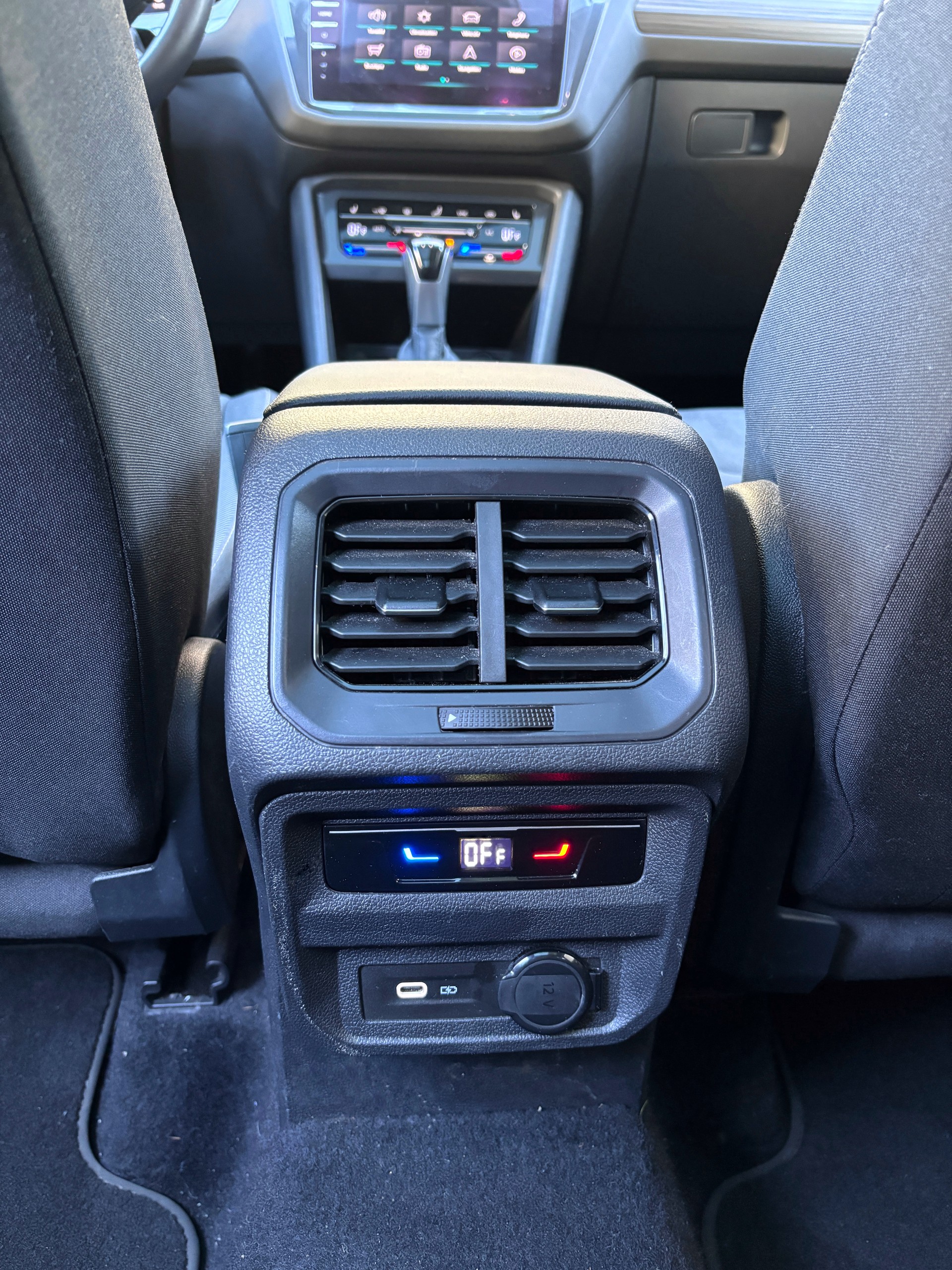 VW Tiguan Allspace 2.0TSI Elegance 4Motion DSG-image-12