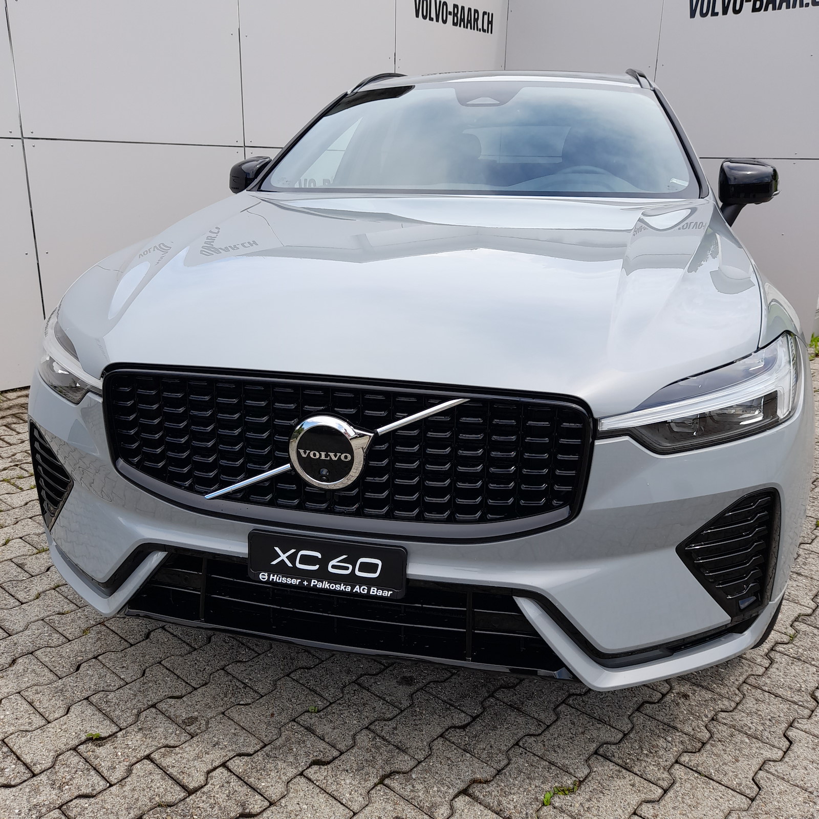 VOLVO XC60 2.0 T6 TE Plus Dark eAWD-image-1