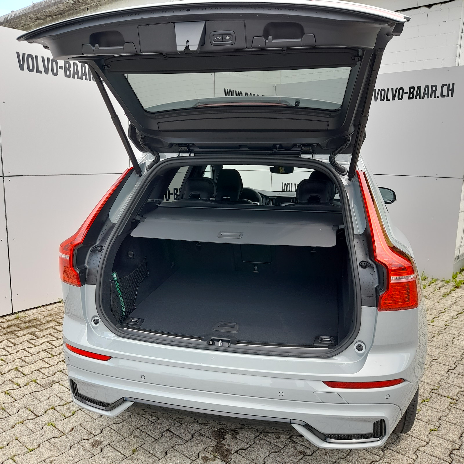 VOLVO XC60 2.0 T6 TE Plus Dark eAWD-image-10