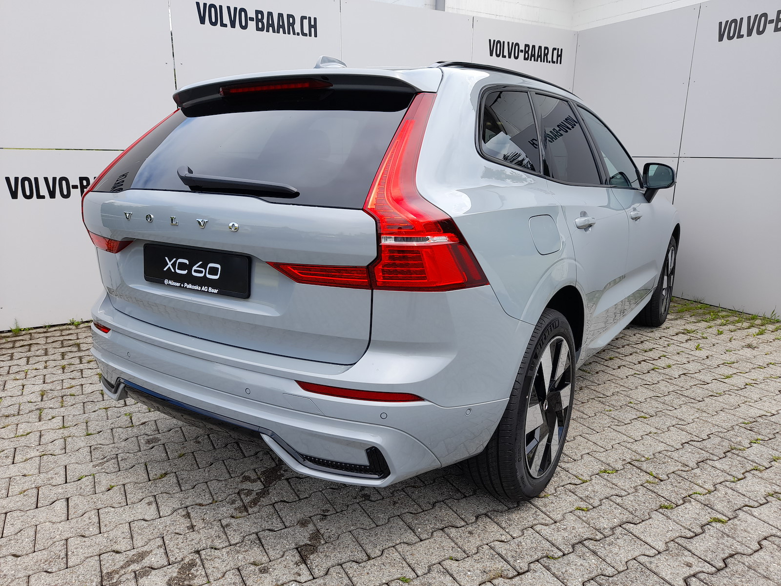 VOLVO XC60 2.0 T6 TE Plus Dark eAWD-image-8