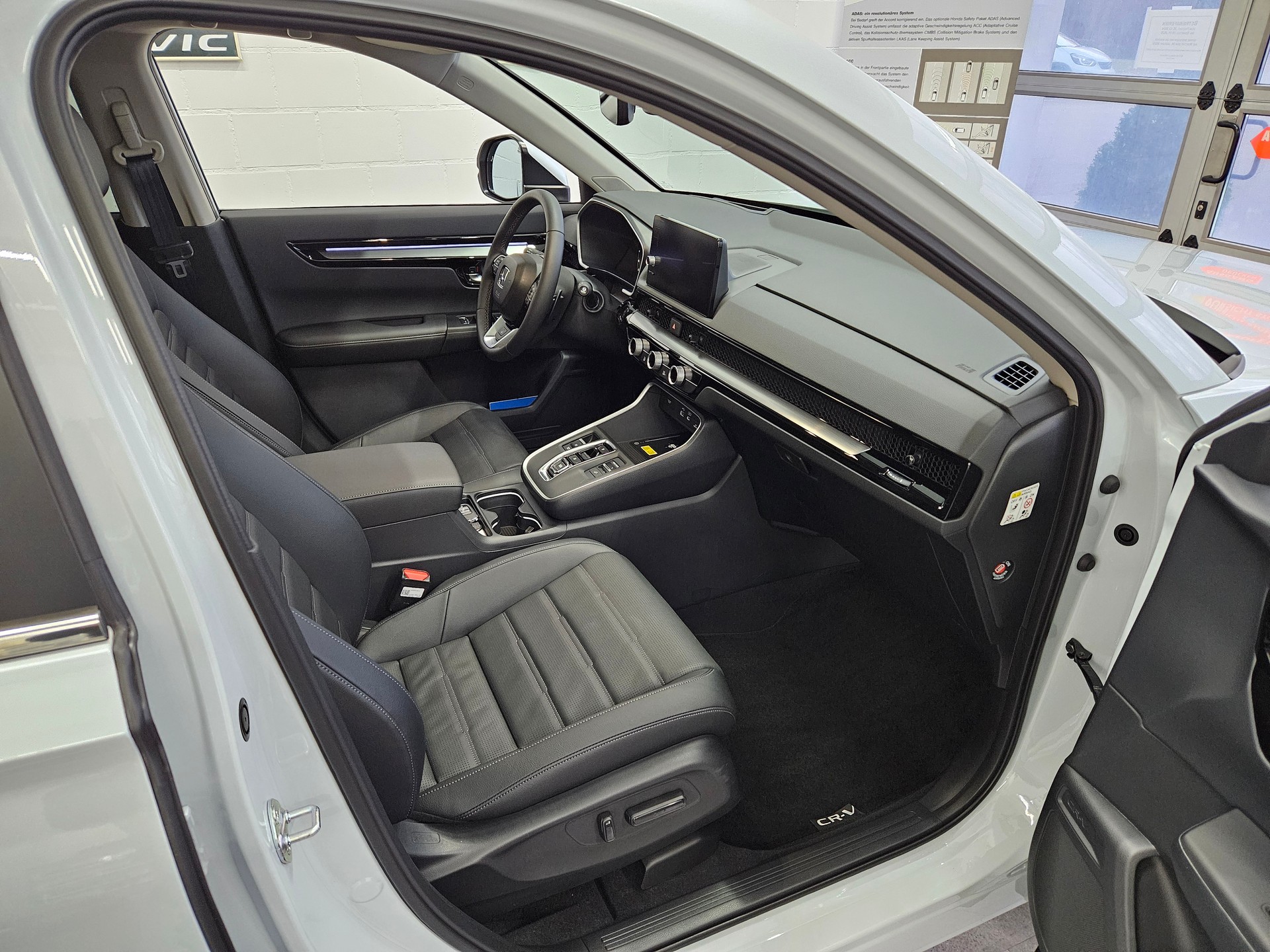 HONDA CR-V 2.0i MMD Hybrid Advance 4WD Automatic-image-9