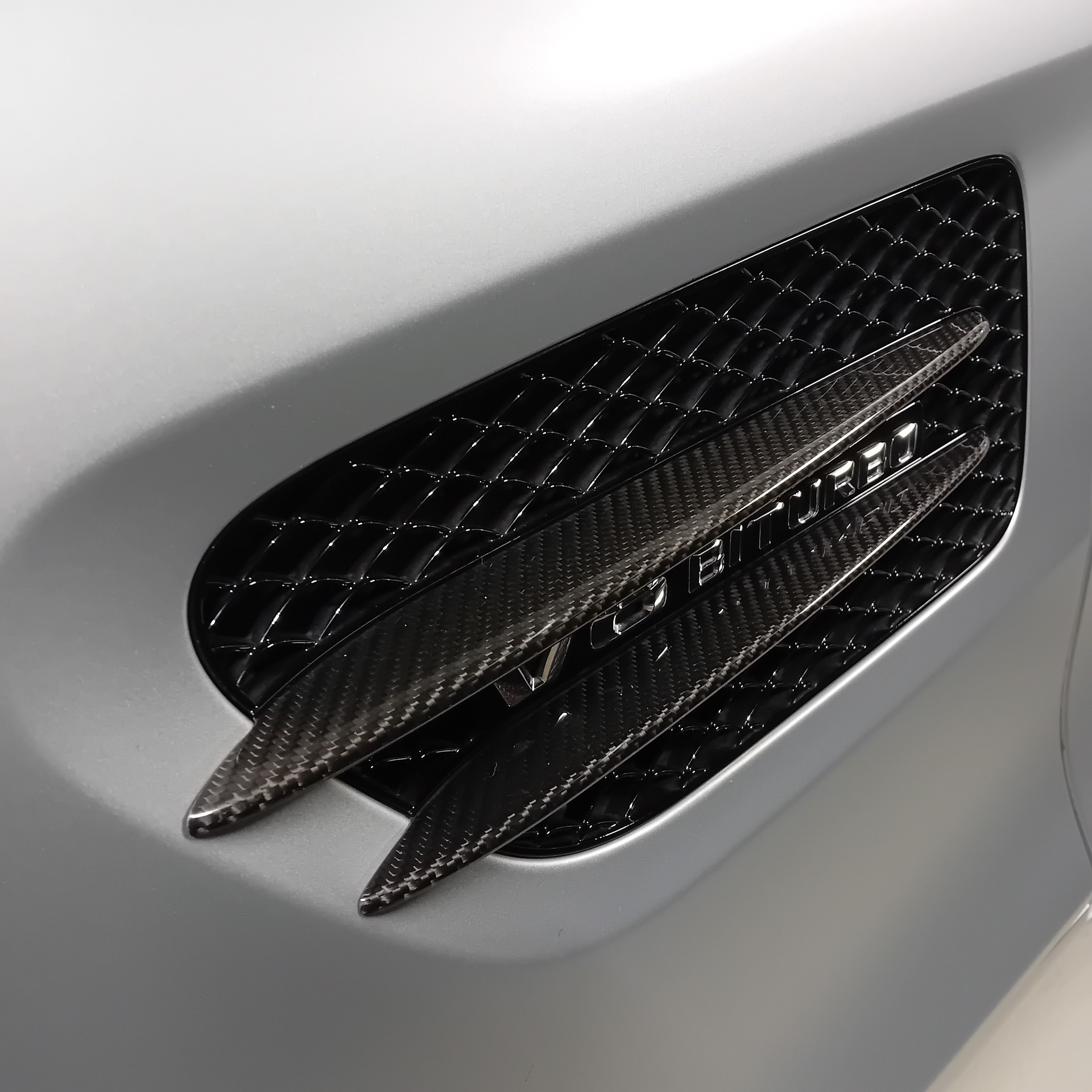 MERCEDES-BENZ AMG GT S Edition 1 Speedshift DCT-image-8