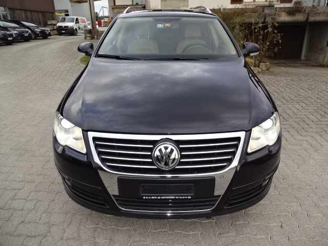 VW Passat Variant 3.2 V6 FSI Sportline 4Motion-image-7