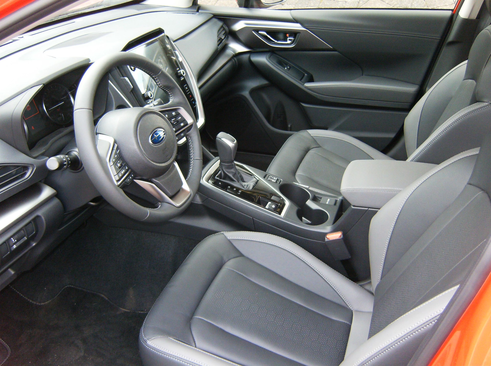 SUBARU Impreza 2.0 e-Boxer Luxury AWD Lineartronic-image-11