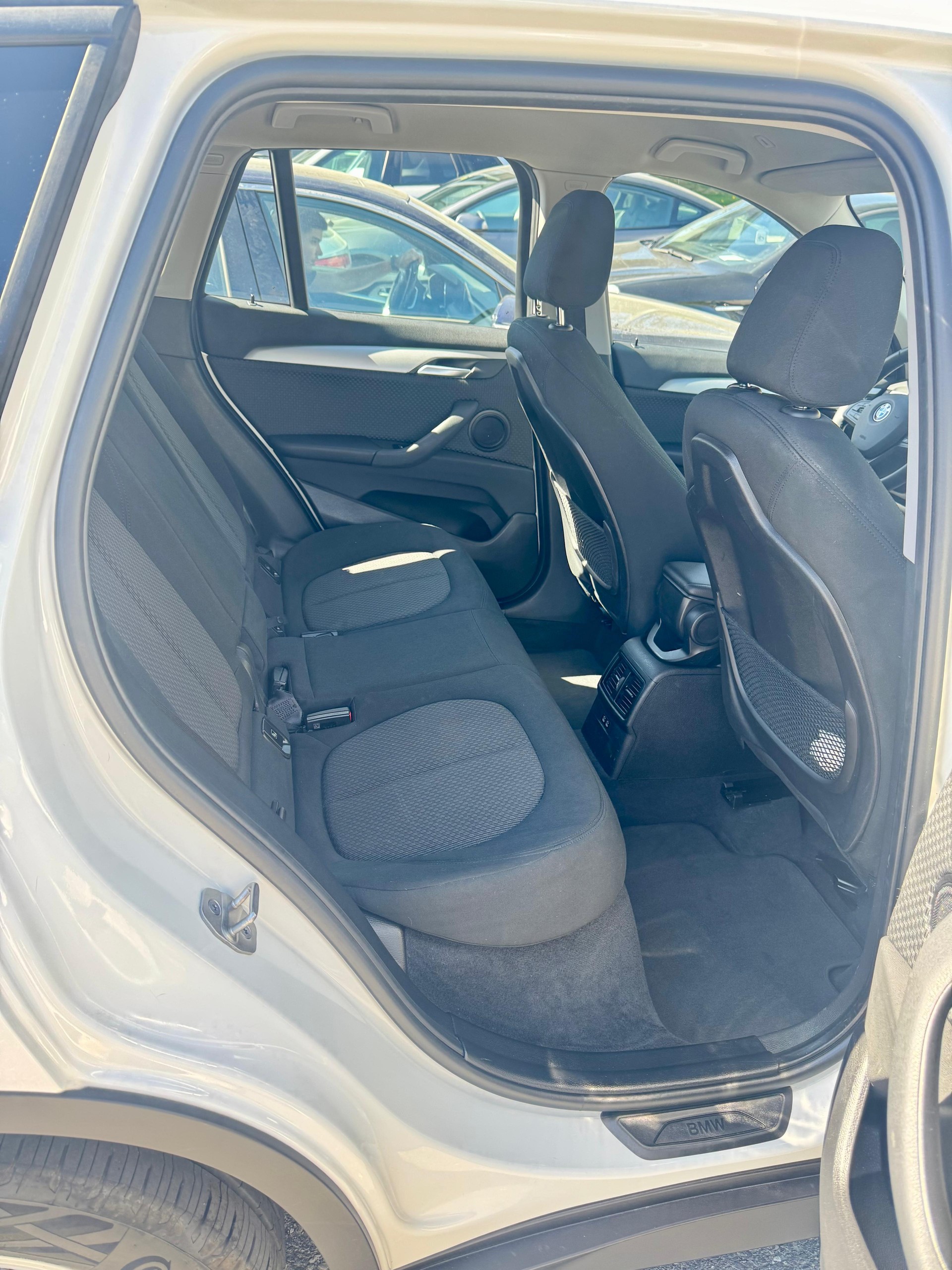 BMW X1 xDrive 25e Steptronic-image-5