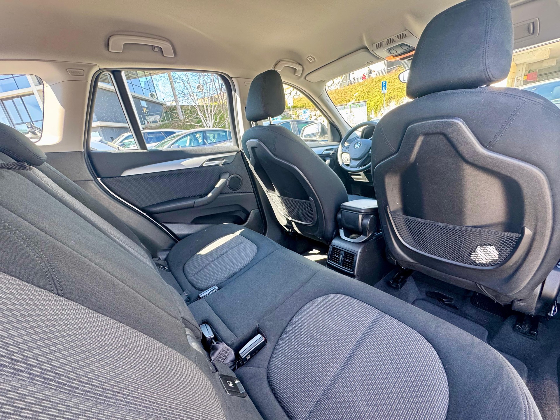 BMW X1 xDrive 25e Steptronic-image-6