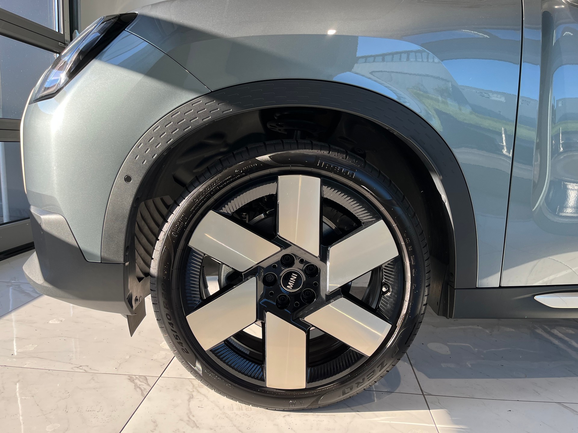 MINI Countryman C-image-12
