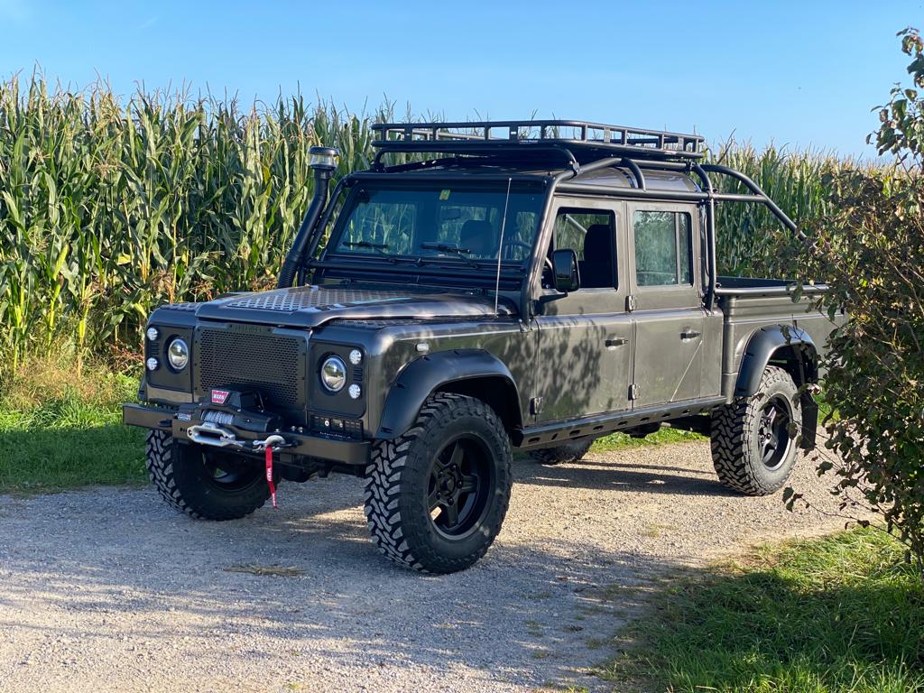 LAND ROVER Defender 130 2.5Td5-image-2