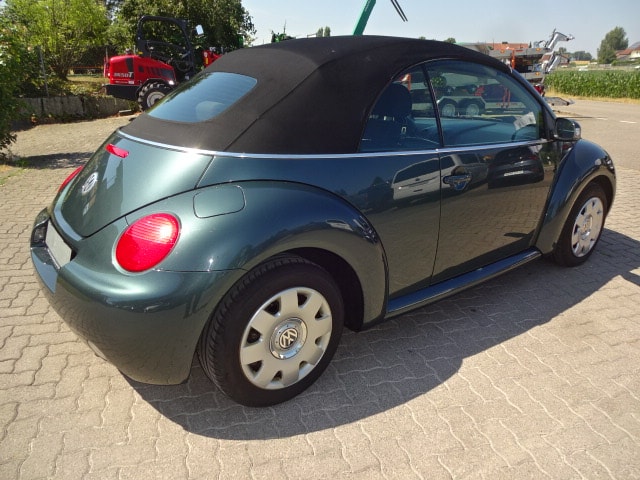 VW Beetle Cabrio 1.6-image-4