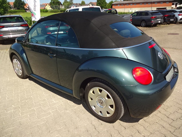 VW Beetle Cabrio 1.6-image-2