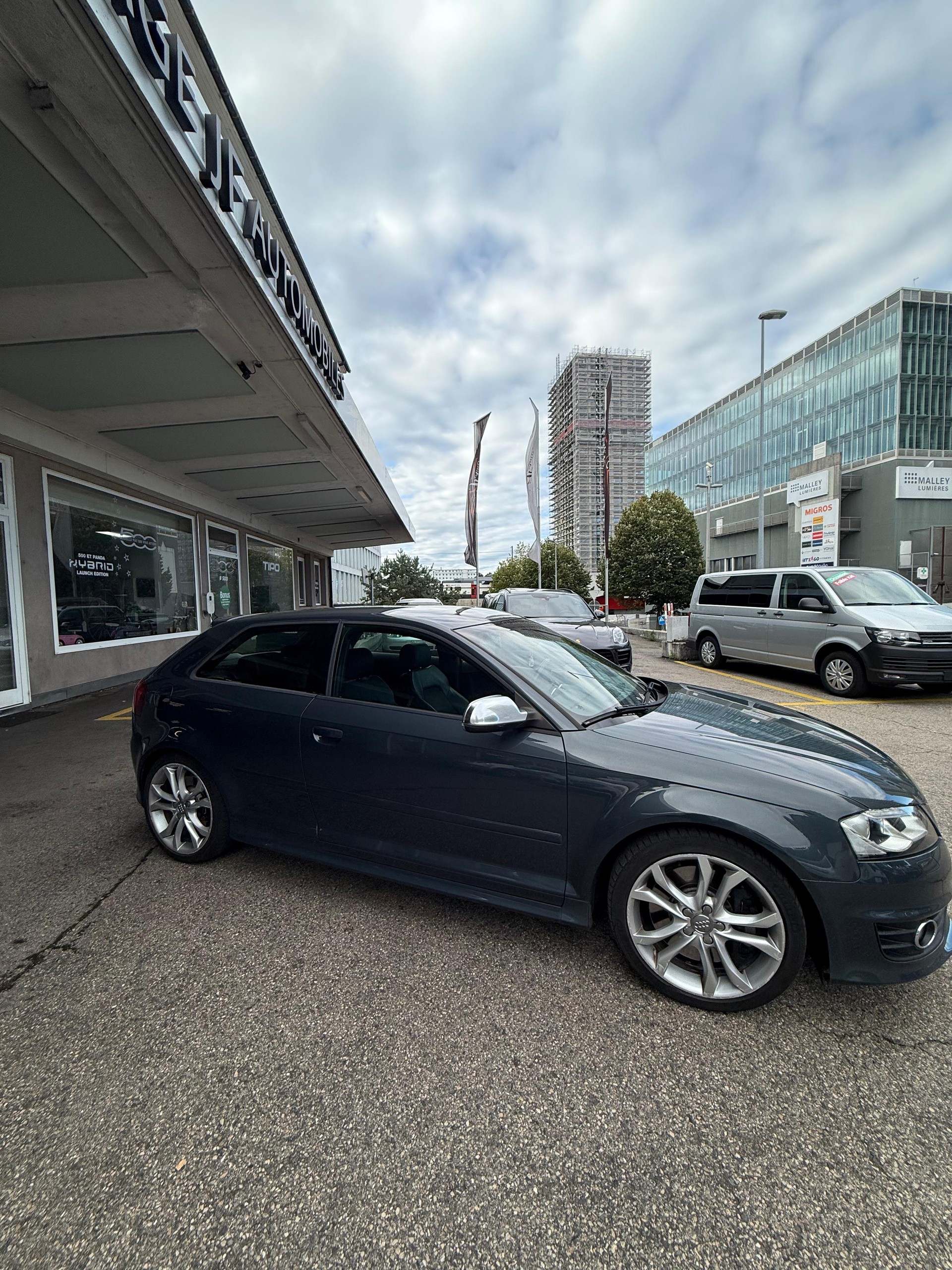 AUDI S3 2.0 TFSI quattro-image-1