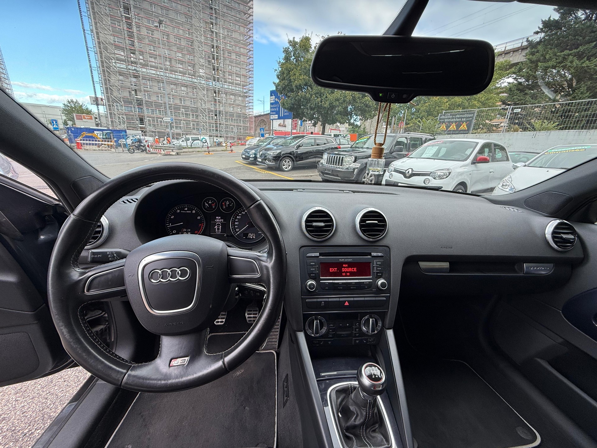 AUDI S3 2.0 TFSI quattro-image-6