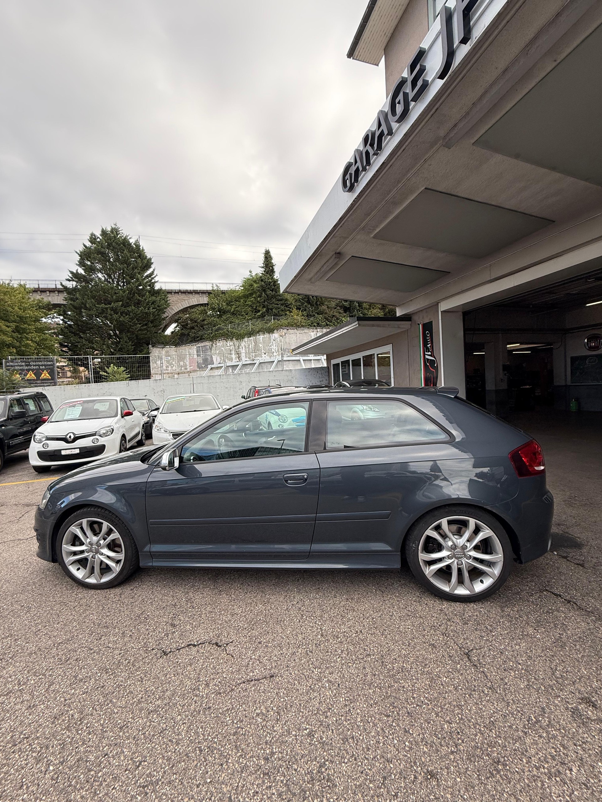 AUDI S3 2.0 TFSI quattro-image-4